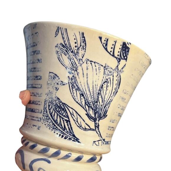 Blue & White Floral Pottery Tumbler, Makeup Brush Holder/Leaves-PolkDots - Picture 12 of 17